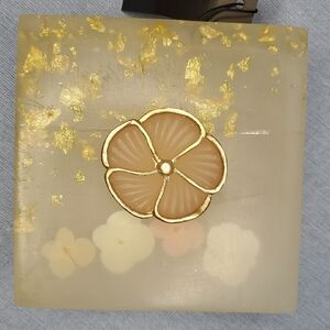 Elegant‎ Floral Resin Box